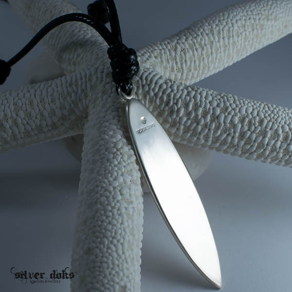 P134-silver-surf-medalion (4).jpg